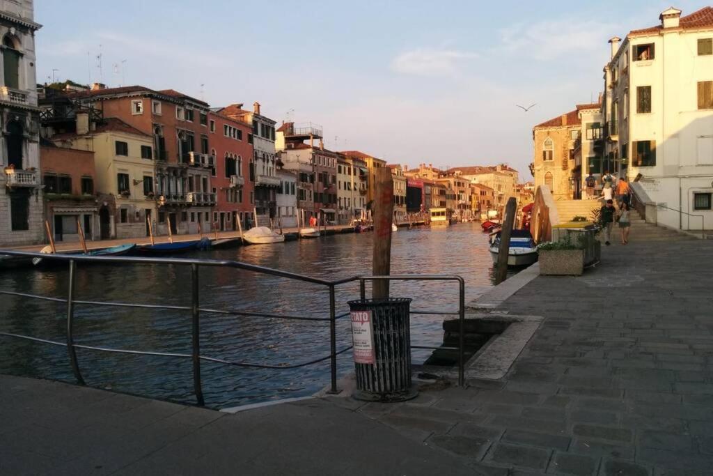 La Casetta Rosa - Vista Sul Canale 威尼斯 外观 照片